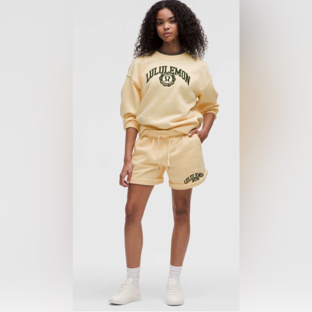 Lululemon Scuba Oversized MR Short 7’ Graphic✨SOLD OUT✨Butter Cream LARGE